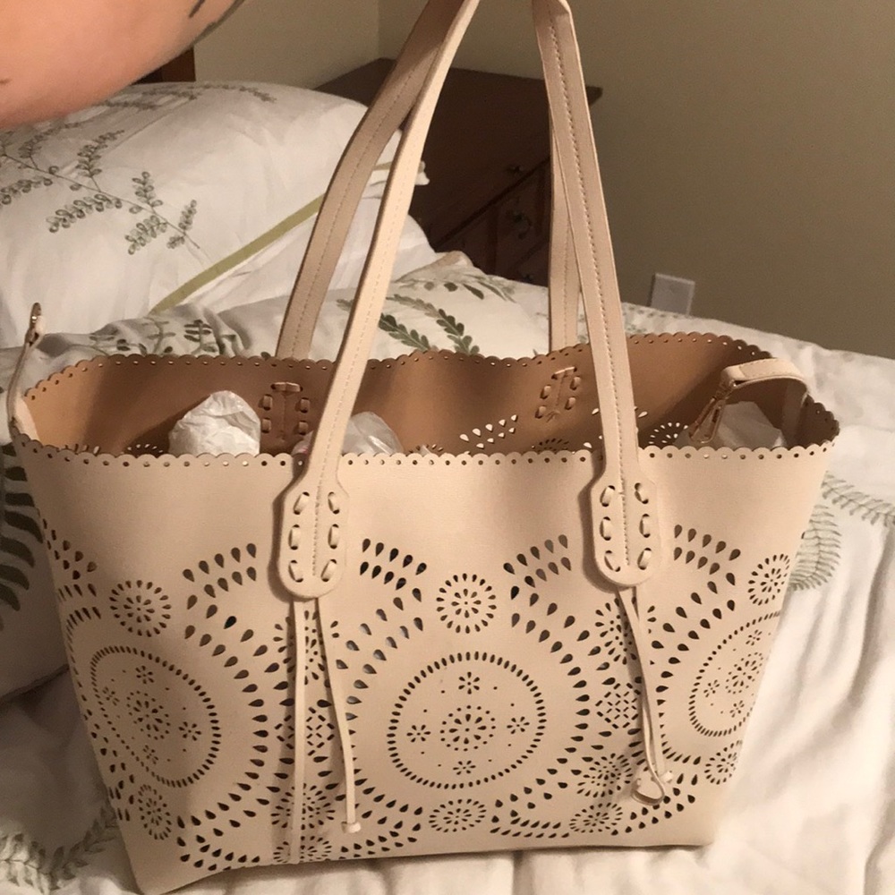 Beige purse